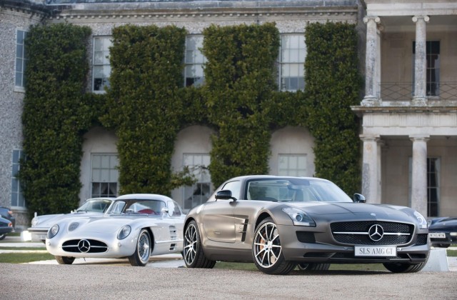 Mercedes-Benz SLS AMG GT 2013 (2).jpg